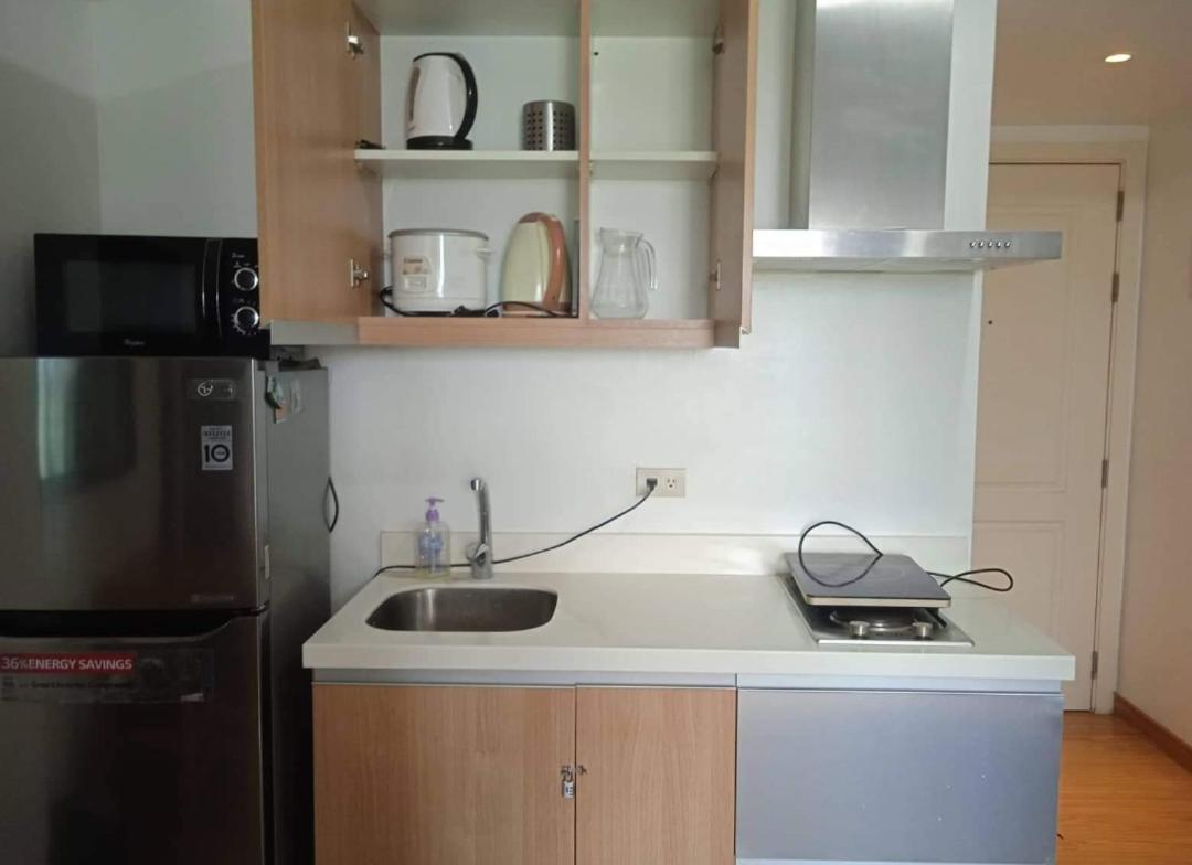 Home At Sm Bicutan Манила Экстерьер фото